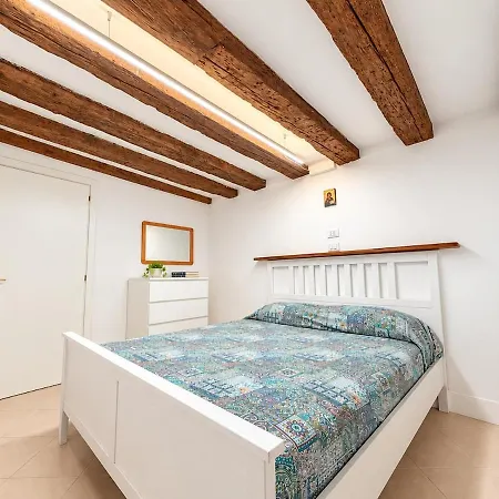 Le Ancore 1077 Biennale & Castello Apartment Venice